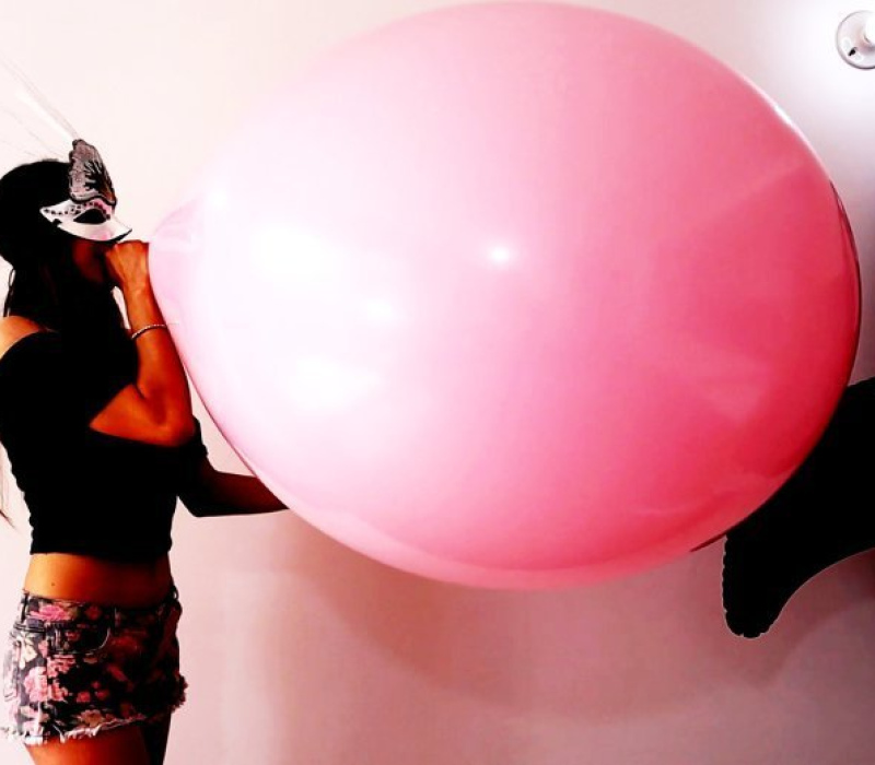 Pink Giant Balloon pops LoonerClips ft Angel