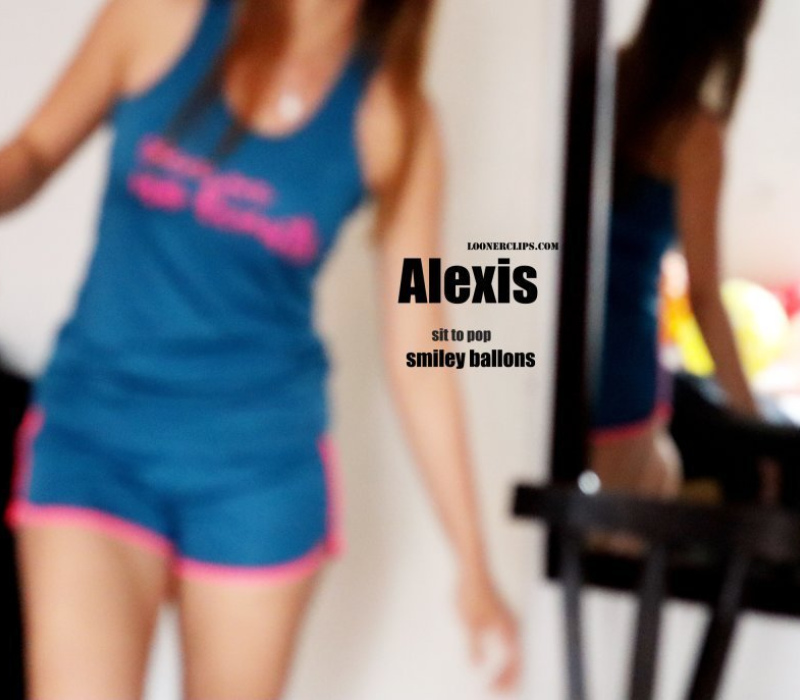 Alexis - Sit to pop Smiley balloons