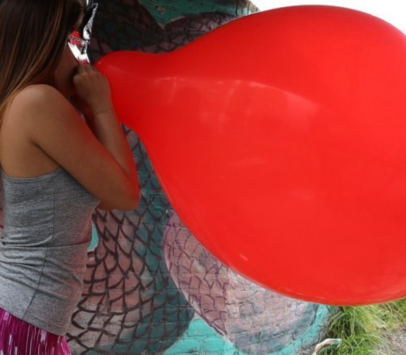 ​​Inflating a Giant Balloon Public B2P​​ Alexis 2