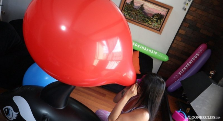 Erika´s First Giant Blow