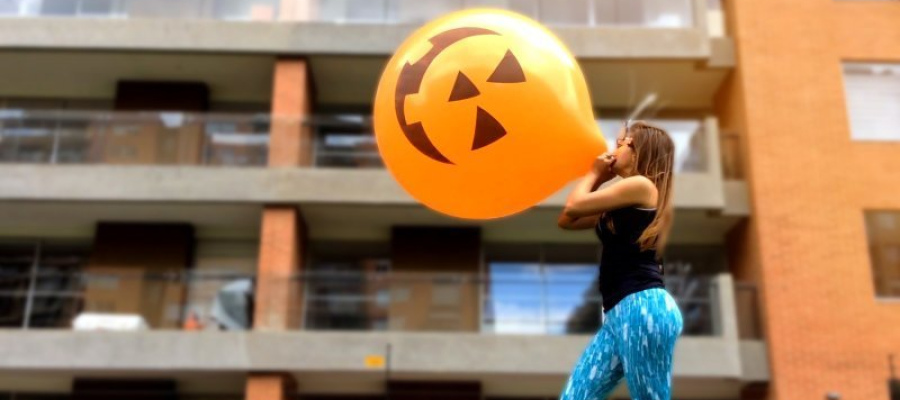 Pumpkin Balloon Blow to pop Halloween special