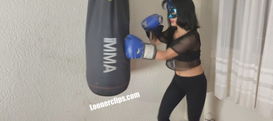 Sarah boxing and popping