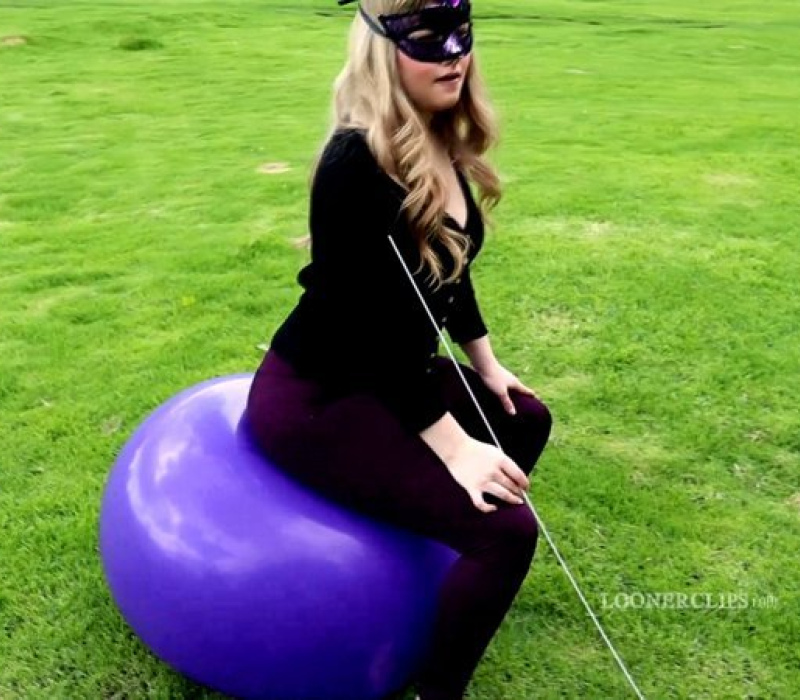 Public Blow and Sit to Pop in Purple Leggings Ashley