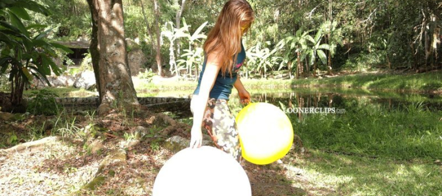 Alexis got lost in the forest Sit to pop Privately