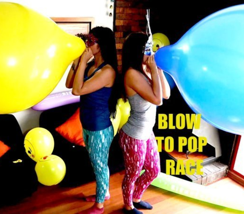 Blow to pop Race Alexis & Erika